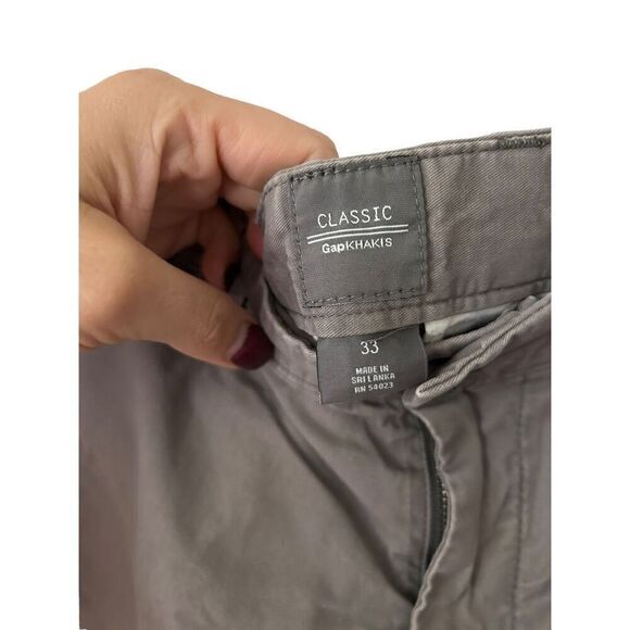Gap Classic Khakis Men's Cargo Shorts Size 33 Gray Hiking Outdoors Summer Staple - Picture 3 of 6